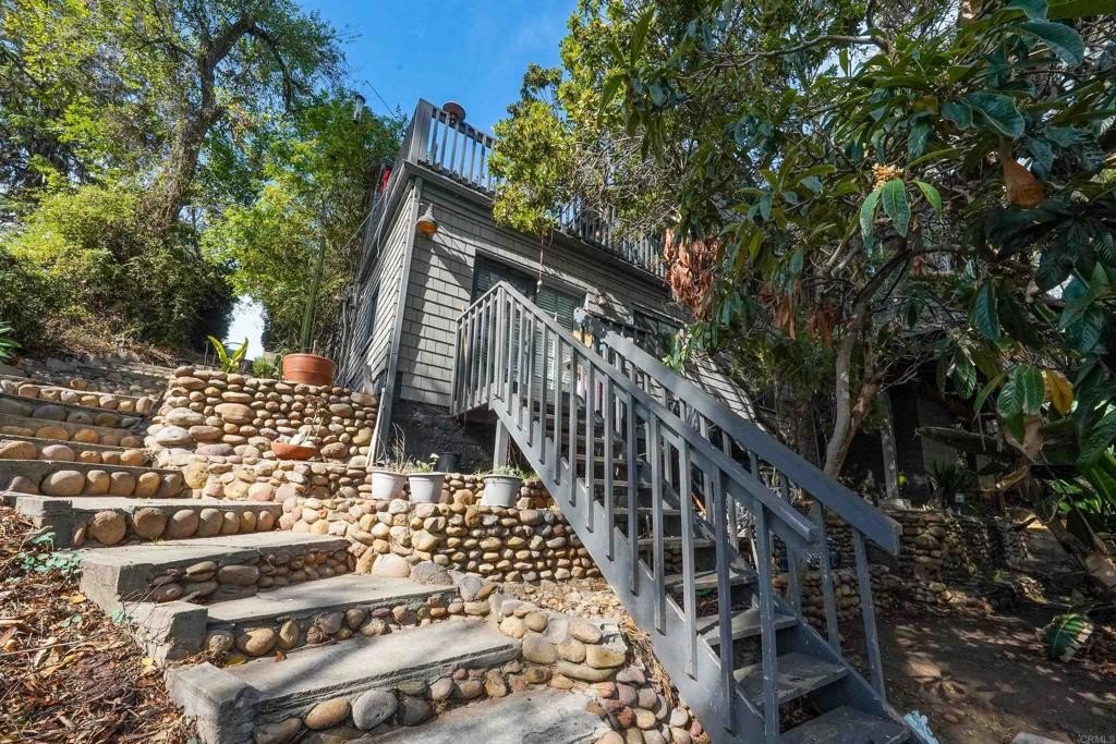 San Diego, California, 92102, United States, 3 Bedrooms Bedrooms, ,4 BathroomsBathrooms,Residential,For Sale,1991892