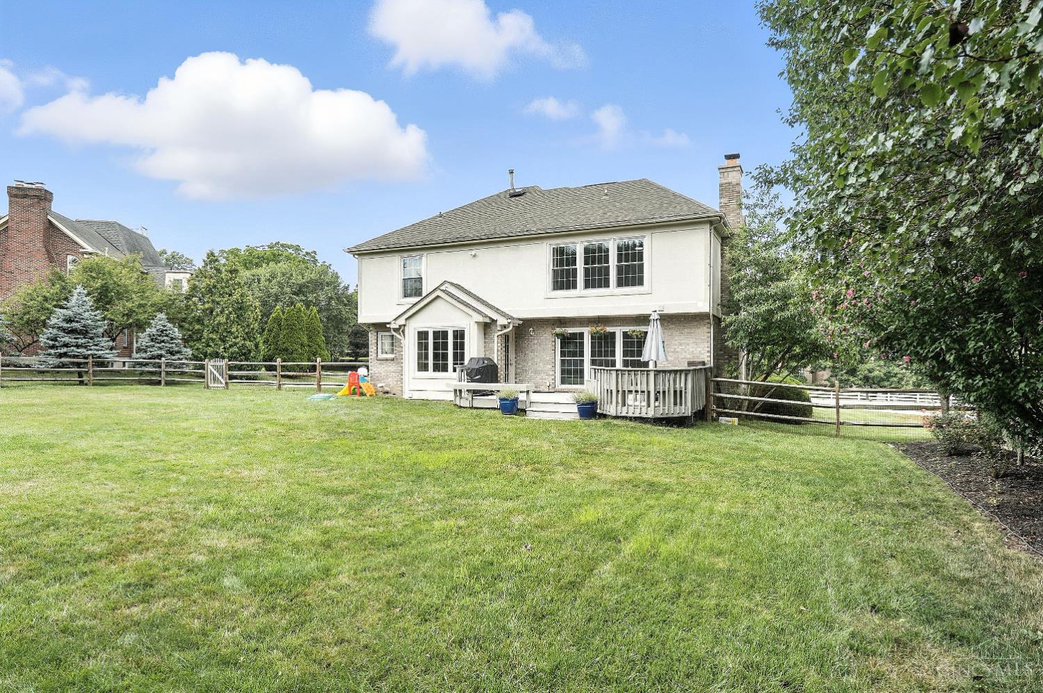 Blue Ash, Ohio, 45241, United States, 4 Bedrooms Bedrooms, ,4 BathroomsBathrooms,Residential,For Sale,1902306