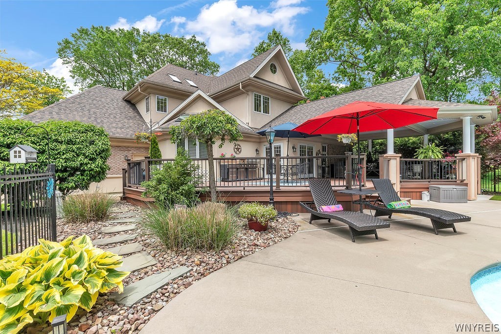 Grand Island, New York, 14072, United States, 4 Bedrooms Bedrooms, ,4 BathroomsBathrooms,Residential,For Sale,2048068