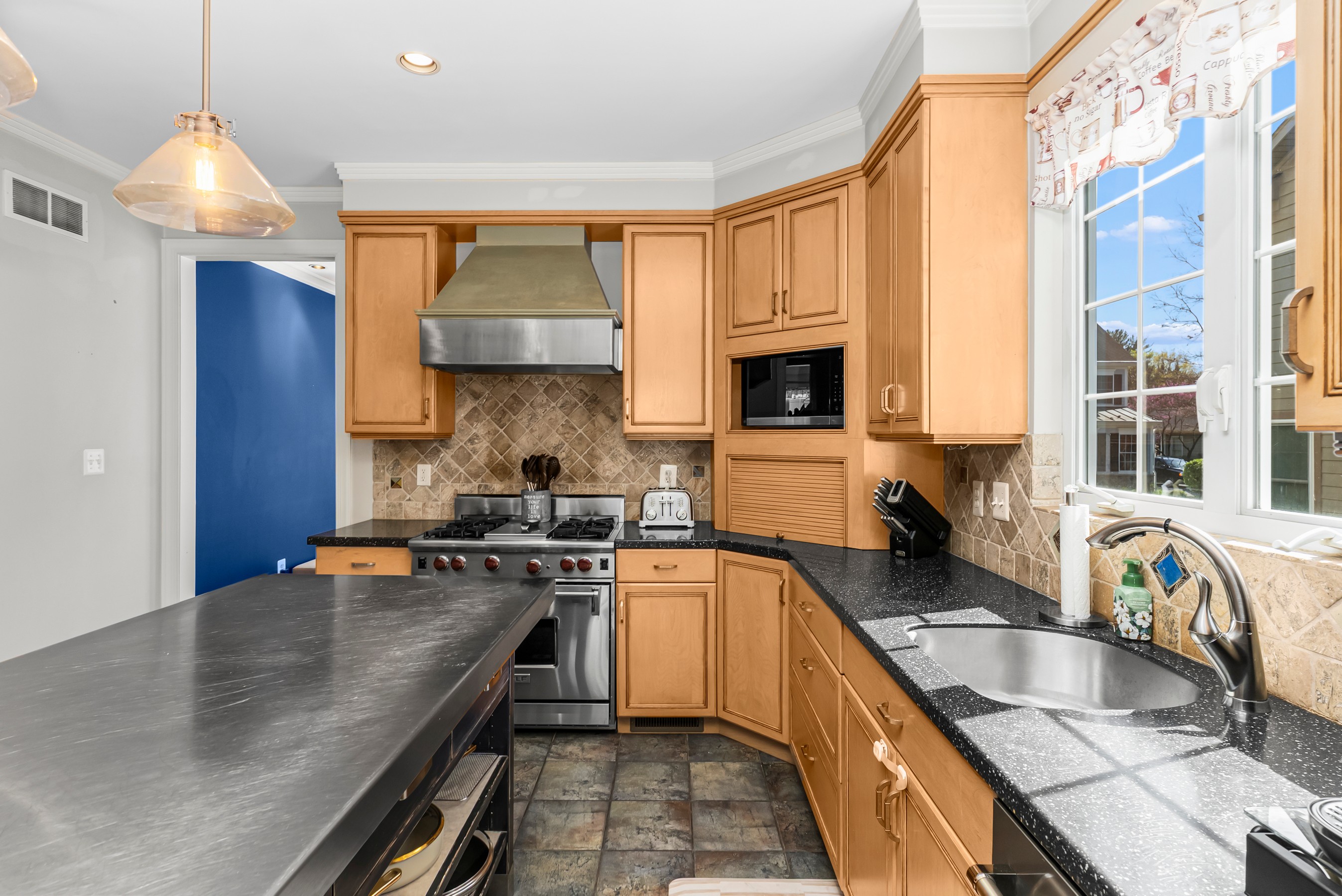  ROLAND PARK - 物件實景