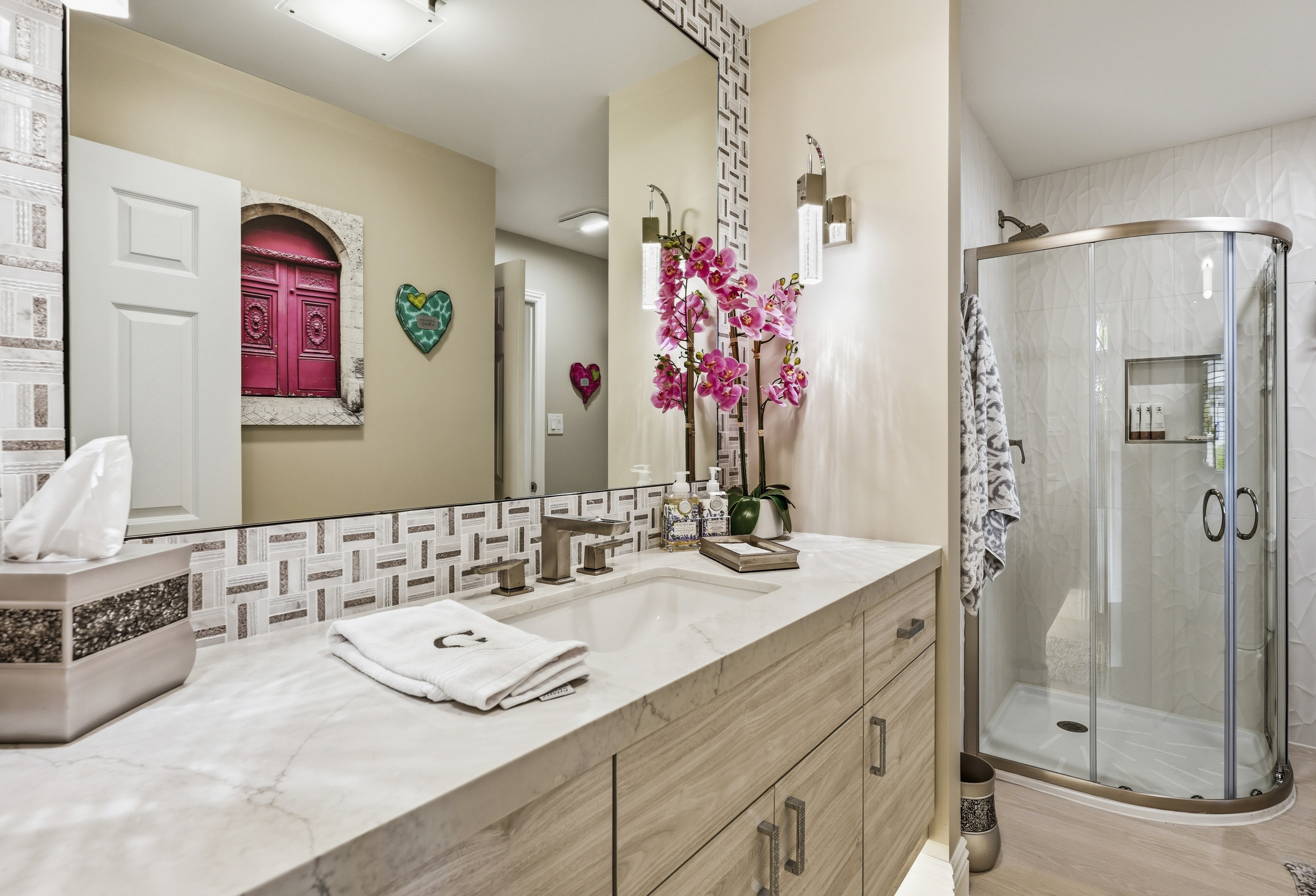  Million Dollar Views and Timeless Elegance in This Exceptional Residence - 物件實景