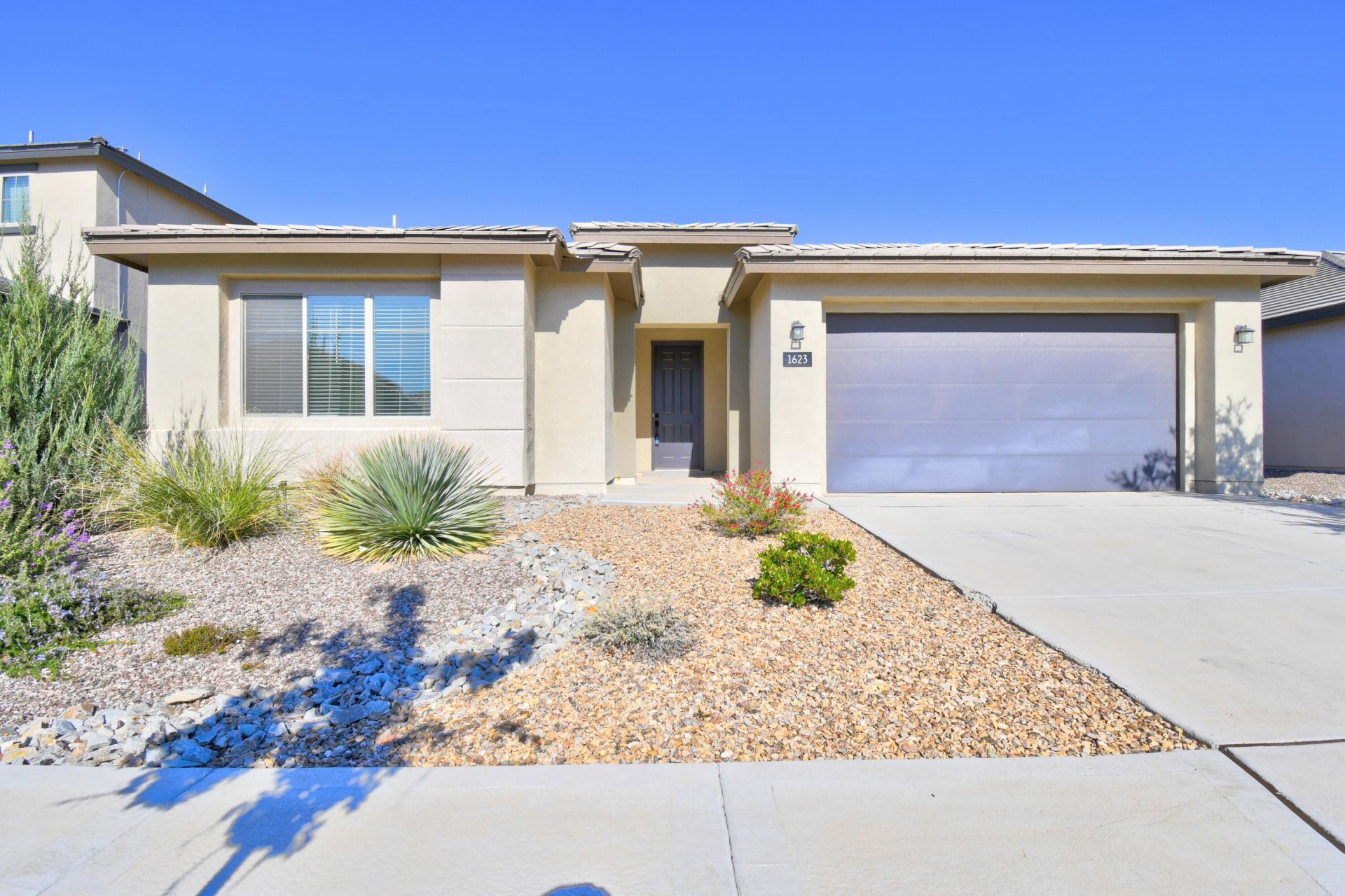 Beaver Mountain Trl, Albuquerque, NM 87120