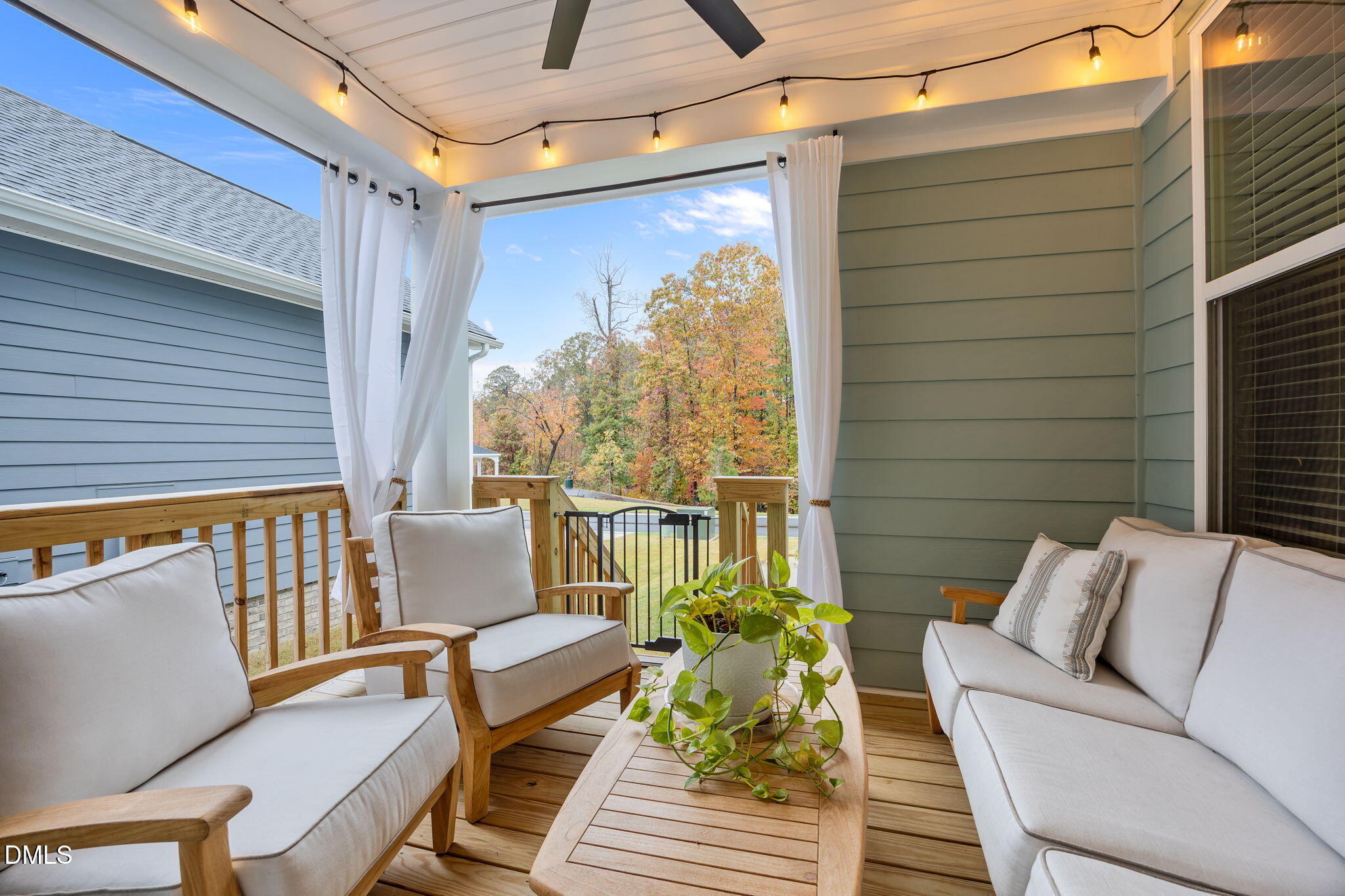 Knightdale, North Carolina, 27545, United States, 4 Bedrooms Bedrooms, ,4 BathroomsBathrooms,Residential,For Sale,1989366