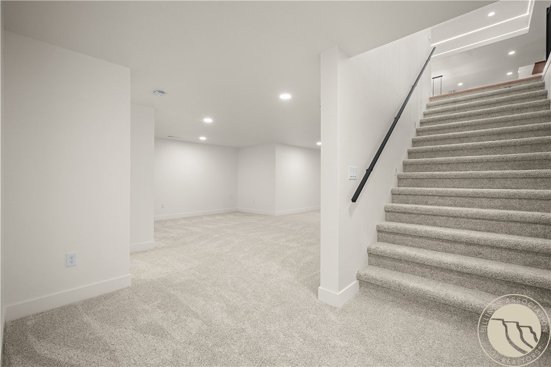 Billings, Montana, 59106, United States, 4 Bedrooms Bedrooms, ,6 BathroomsBathrooms,Residential,For Sale,2048624