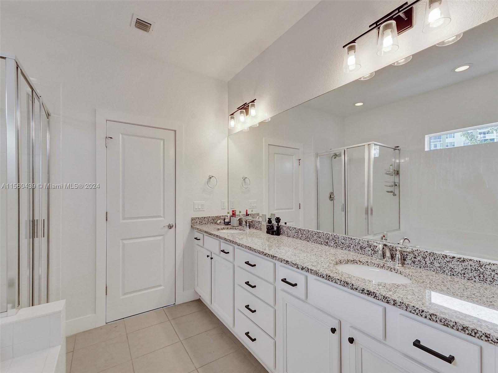 4334 Large Leaf Ln, Hollywood, Florida, 33021, United States, 6 Bedrooms Bedrooms, ,4 BathroomsBathrooms,Residential,For Sale,4334 Large Leaf Ln,1500872