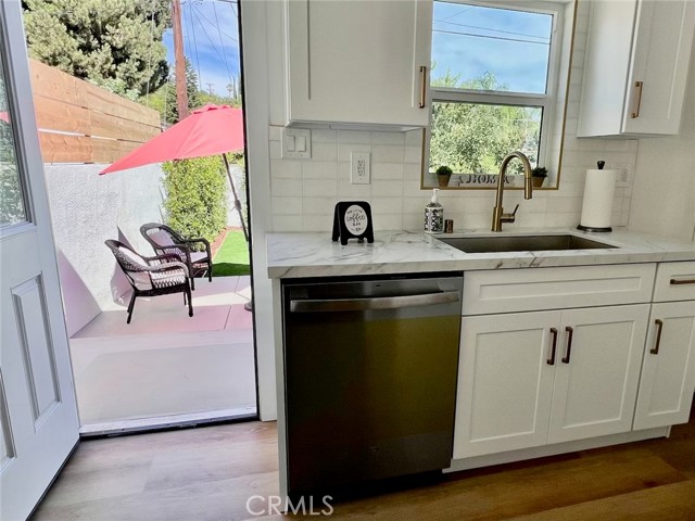 Los Angeles, California, 90032, United States, 4 Bedrooms Bedrooms, ,2 BathroomsBathrooms,Residential,For Sale,1916443