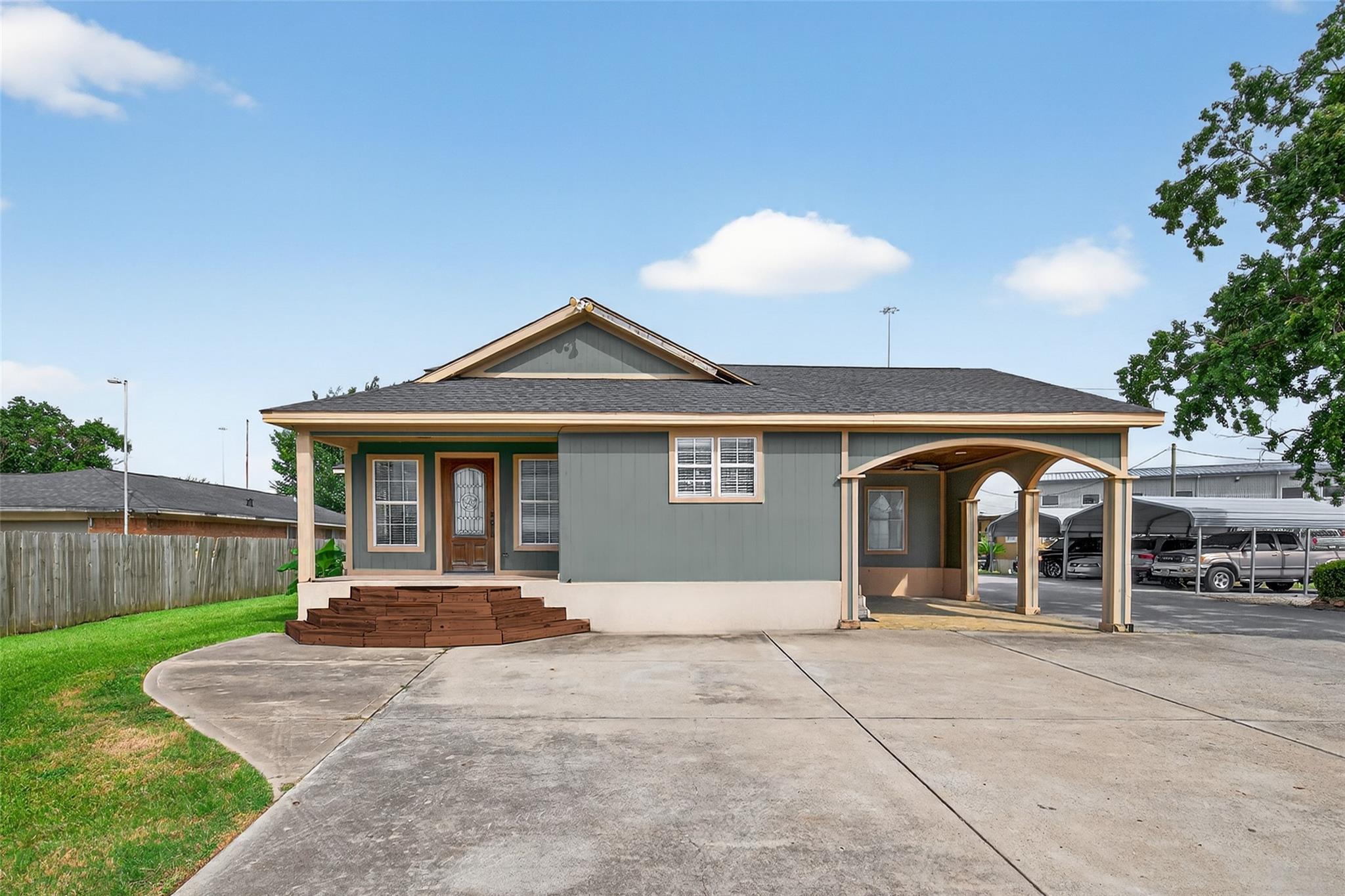 Channelview, Texas, 77530, United States, 12 Bedrooms Bedrooms, ,8 BathroomsBathrooms,Residential,For Sale,1977547