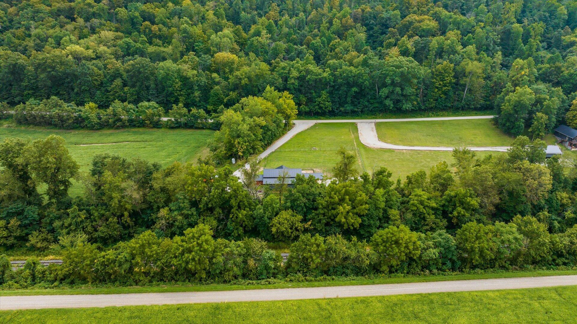 Frazeysburg, Ohio, 43822, United States, 3 Bedrooms Bedrooms, ,2 BathroomsBathrooms,Residential,For Sale,1942173
