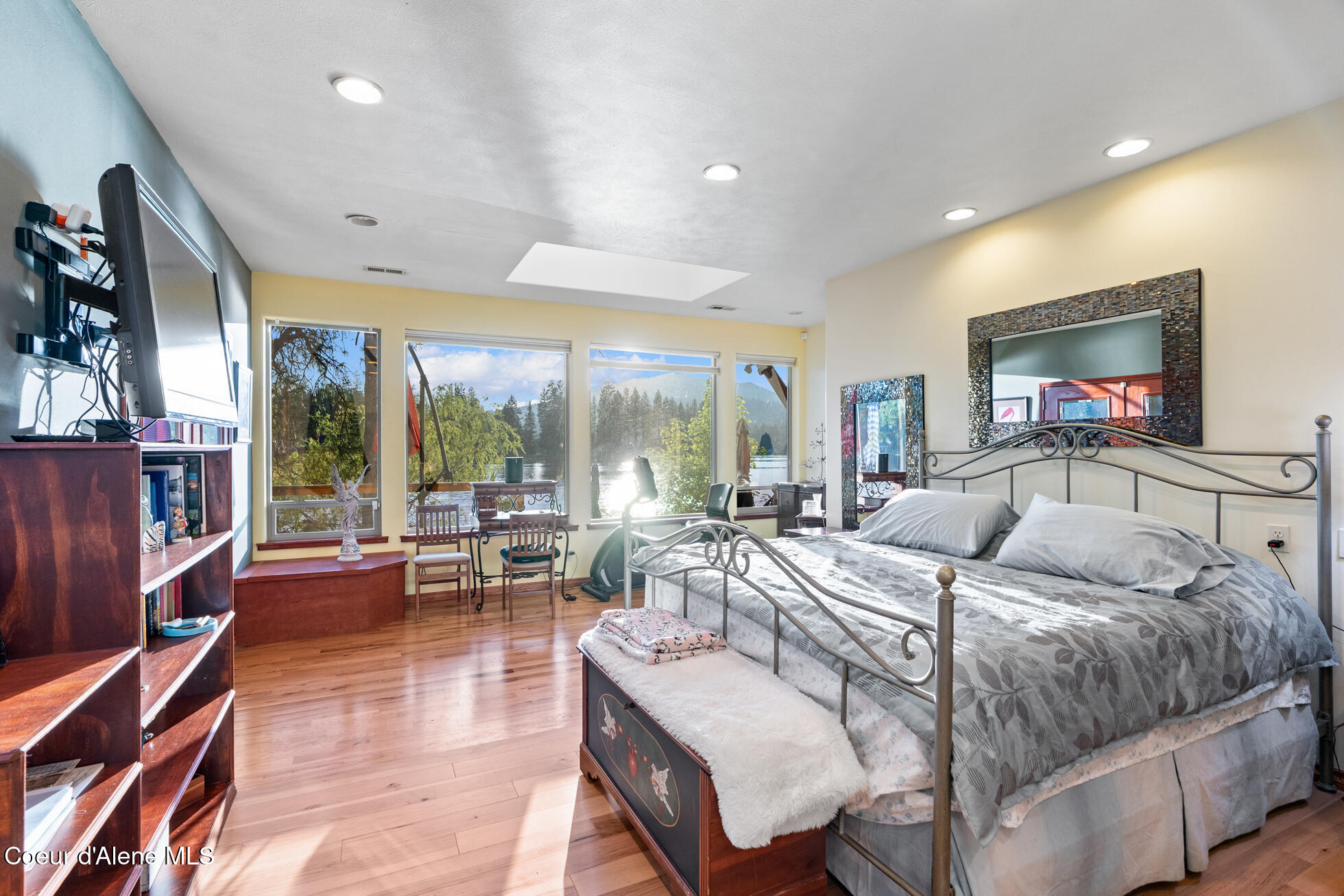 Newport, Washington, 99156, United States, 3 Bedrooms Bedrooms, ,3 BathroomsBathrooms,Residential,For Sale,1900735