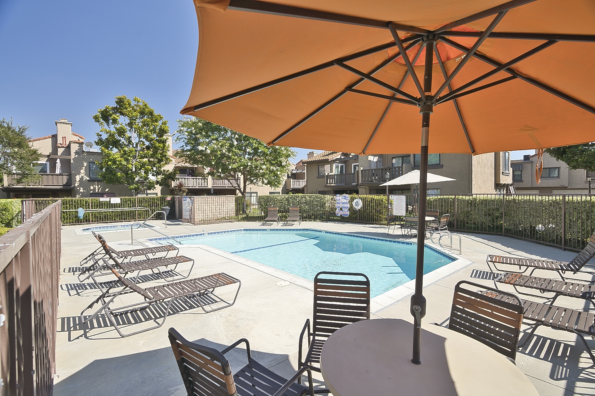 Fullerton, California, 92835, United States, 2 Bedrooms Bedrooms, ,1 BathroomBathrooms,Residential,For Sale,1915893