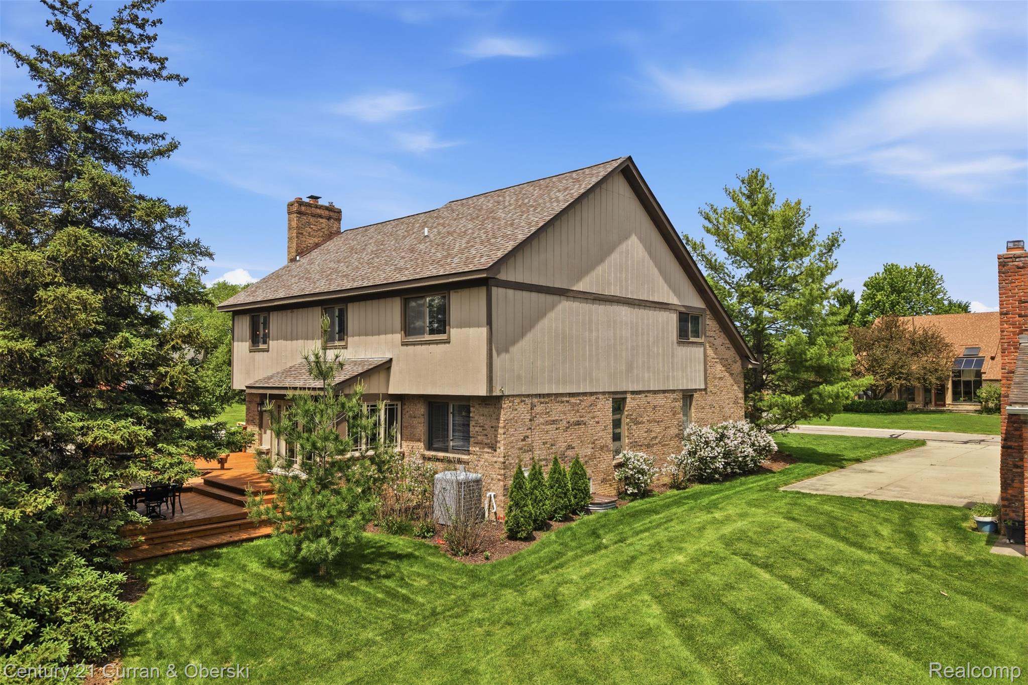 Farmington Hills, Michigan, 48331, United States, 4 Bedrooms Bedrooms, ,4 BathroomsBathrooms,Residential,For Sale,2048985