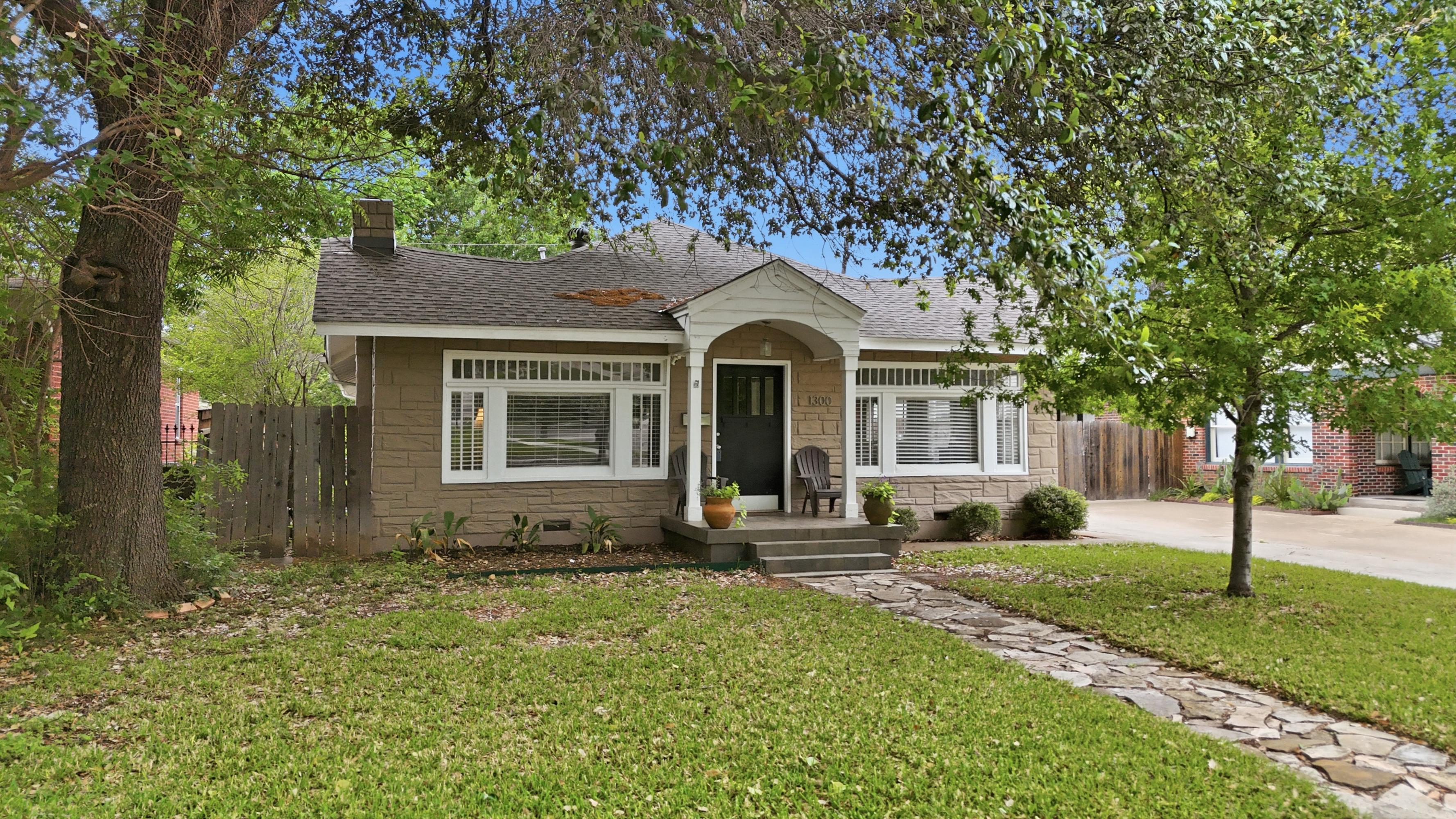  1300 Buck Avenue, Fort Worth, TX, 76110 - 物件實景