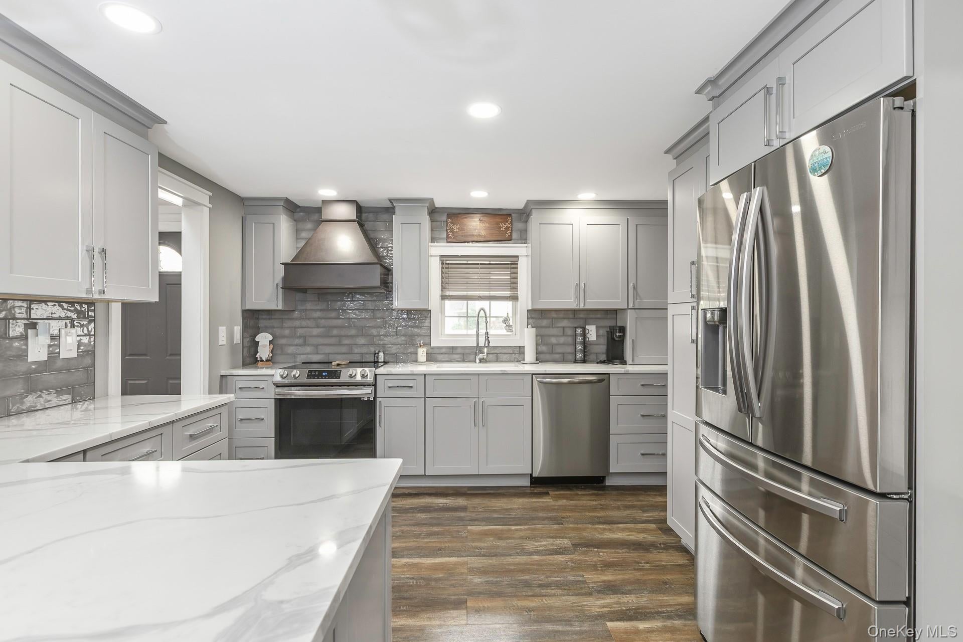 Medford, New York, 11763, United States, 5 Bedrooms Bedrooms, ,3 BathroomsBathrooms,Residential,For Sale,1911406