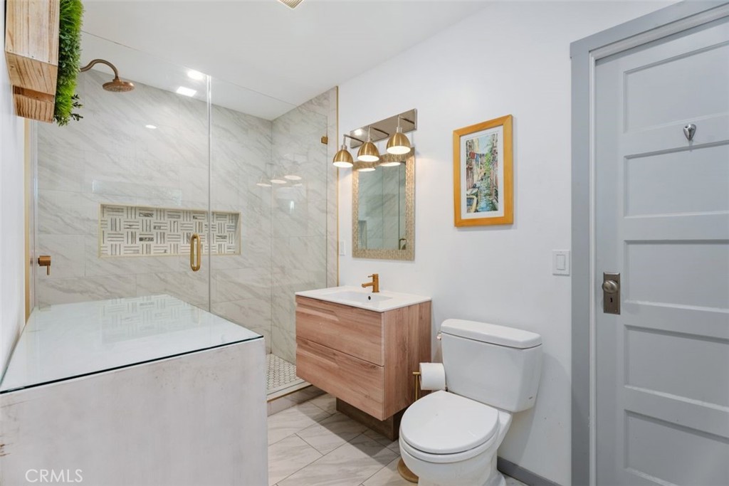 Laguna Beach, California, 92651, United States, 2 Bedrooms Bedrooms, ,1 BathroomBathrooms,Residential,For Sale,2000928