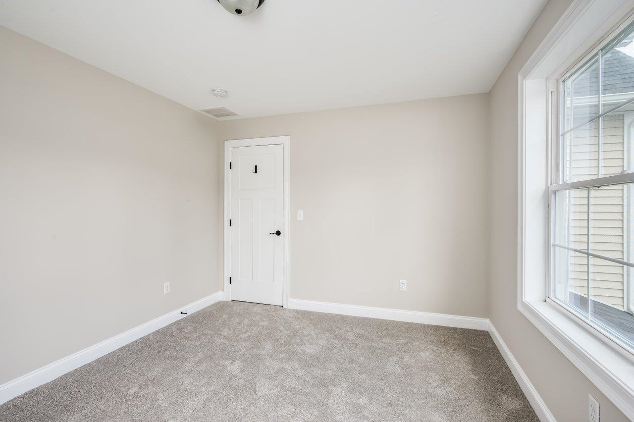 Weare, New Hampshire, 03281, United States, 4 Bedrooms Bedrooms, ,4 BathroomsBathrooms,Residential,For Sale,1908360