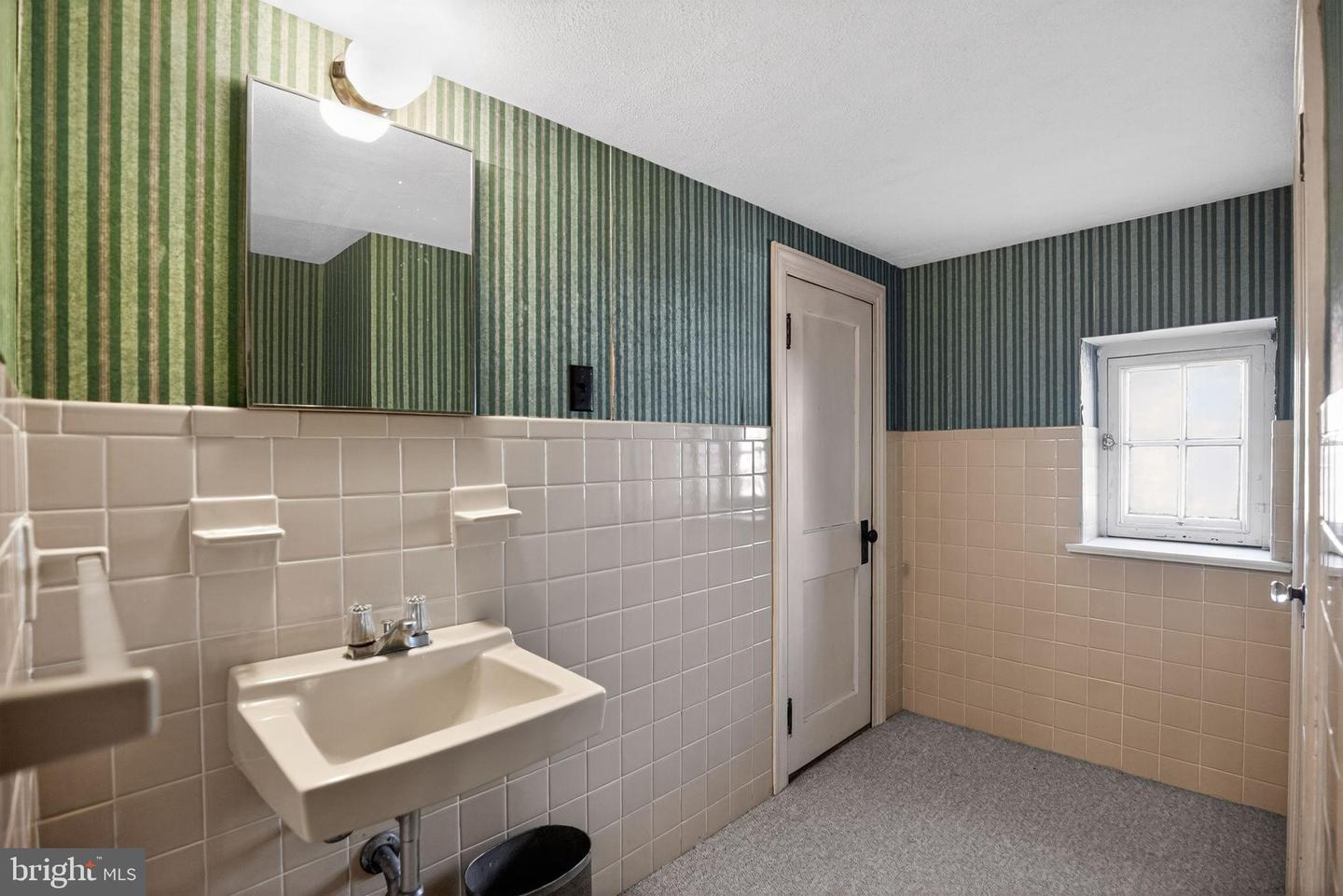 Erdenheim, Pennsylvania, 19038, United States, 4 Bedrooms Bedrooms, ,3 BathroomsBathrooms,Residential,For Sale,2002080