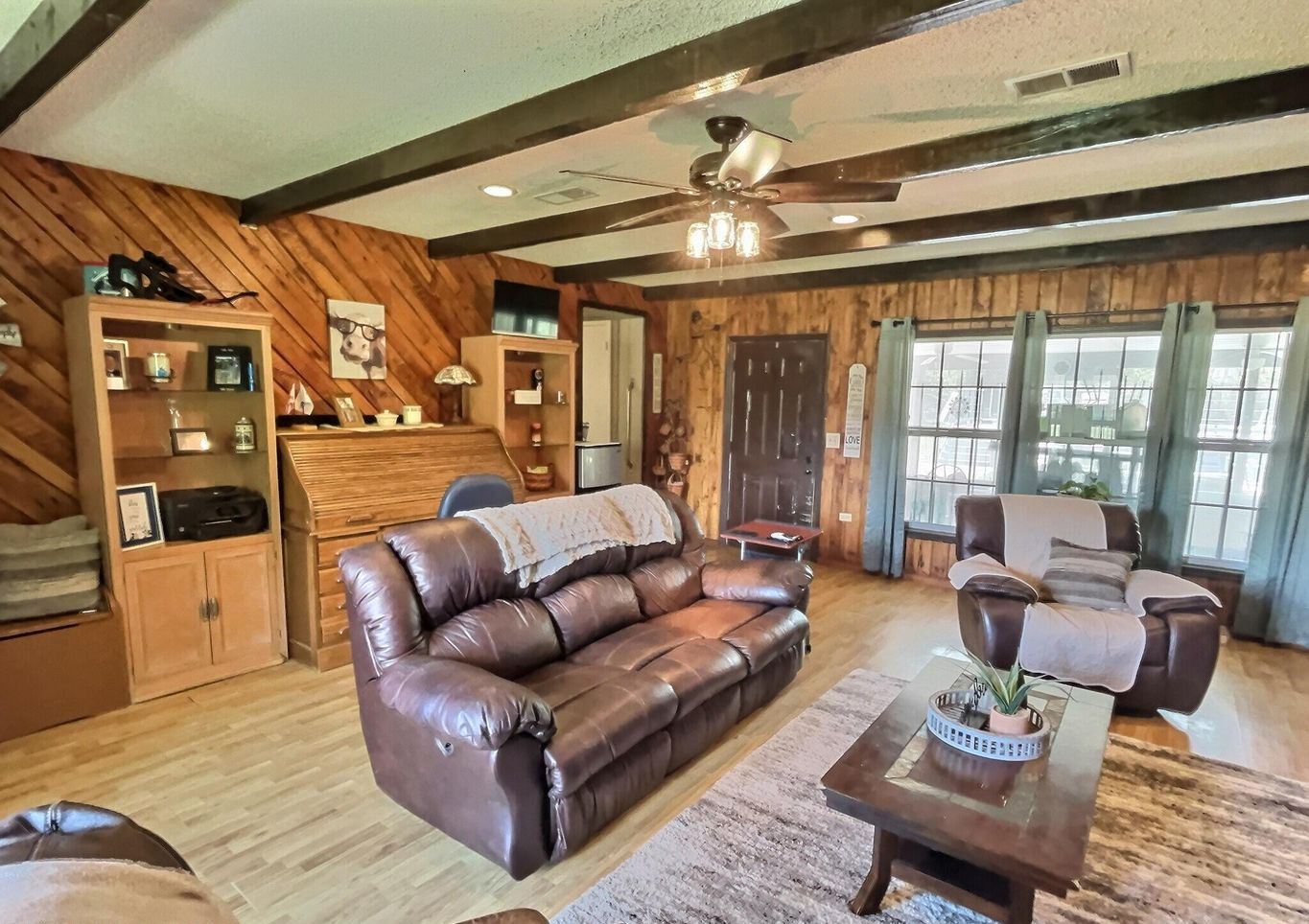 Palatka, Florida, 32177, United States, 4 Bedrooms Bedrooms, ,3 BathroomsBathrooms,Residential,For Sale,1898864