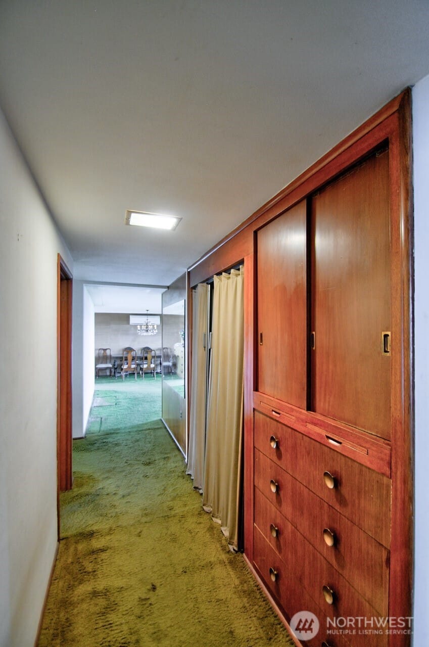 Tacoma, Washington, 98465, United States, 3 Bedrooms Bedrooms, ,2 BathroomsBathrooms,Residential,For Sale,1829131