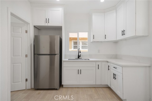 Los Angeles, California, 90062, United States, 7 Bedrooms Bedrooms, ,Residential,For Sale,1974171