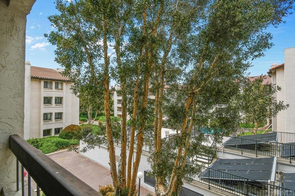 San Diego, California, 92110, United States, 2 Bedrooms Bedrooms, ,2 BathroomsBathrooms,Residential,For Sale,1804693