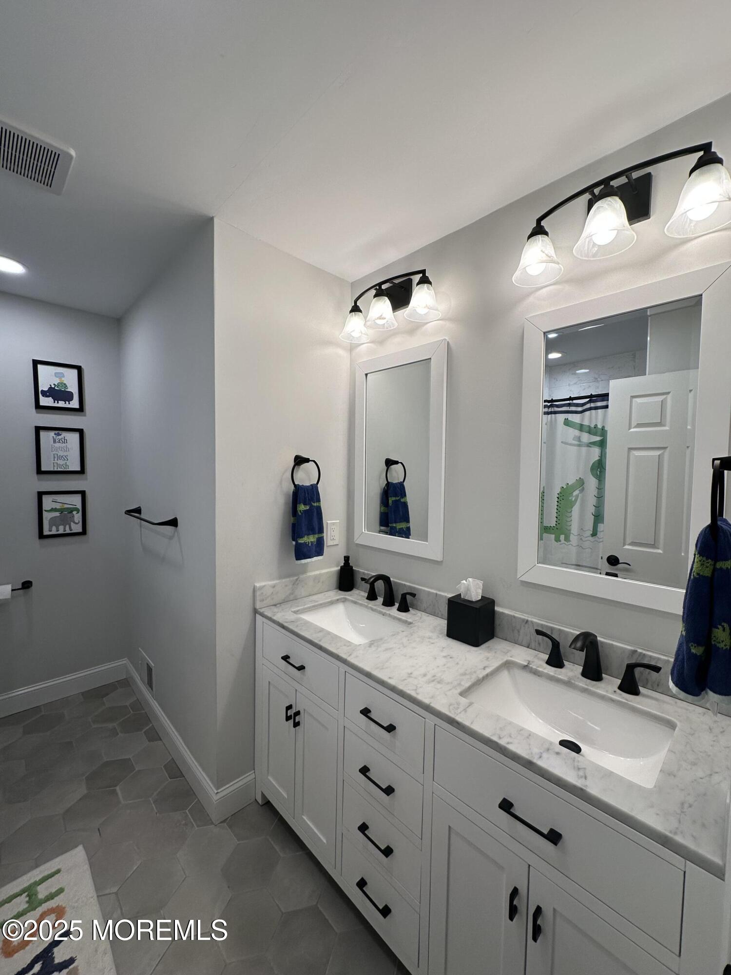 Middletown, New Jersey, 07748, United States, 4 Bedrooms Bedrooms, ,3 BathroomsBathrooms,Residential,For Sale,1908031