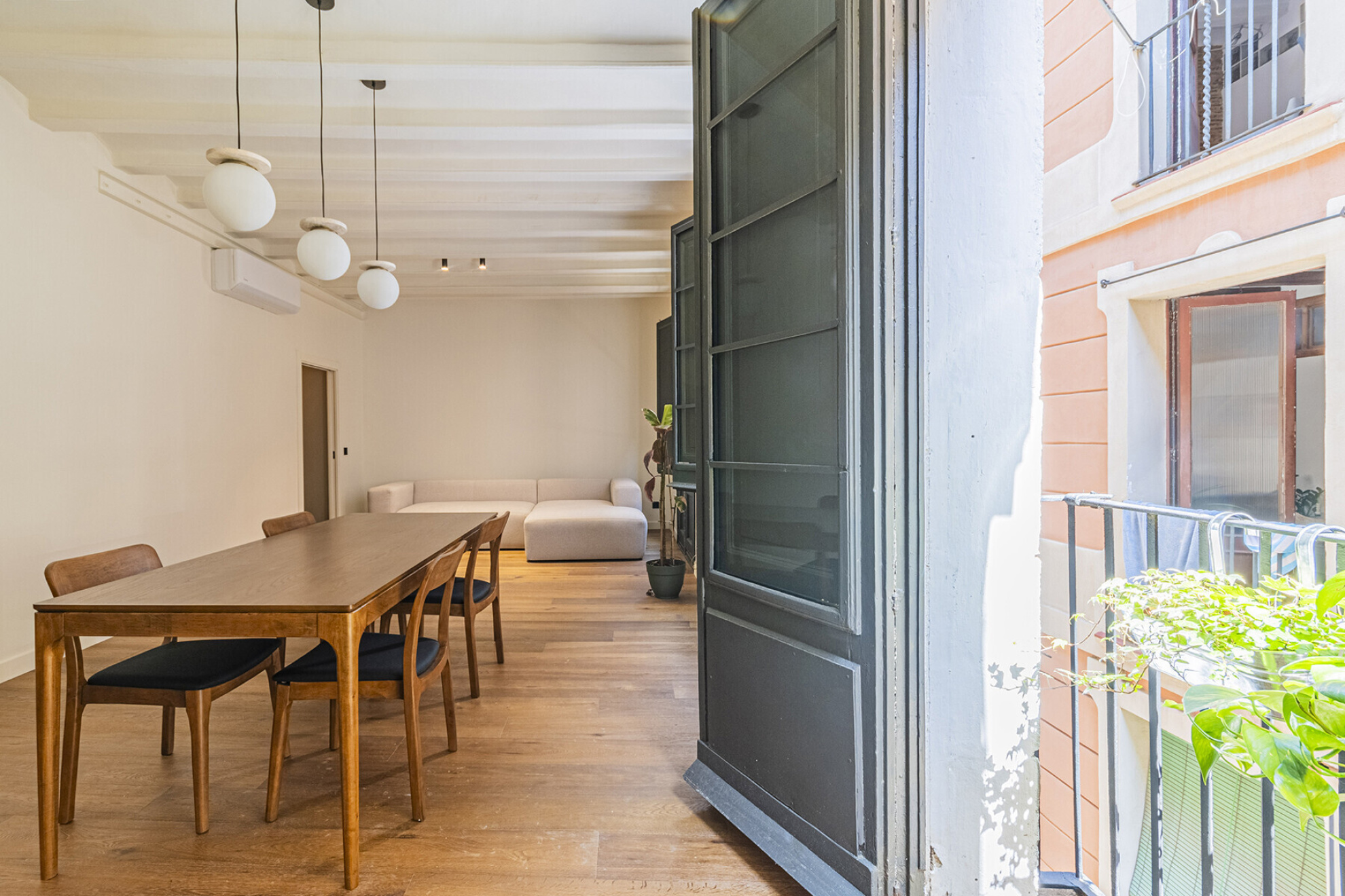  Elegant, renovated home near Santa Maria del Mar - 物件實景