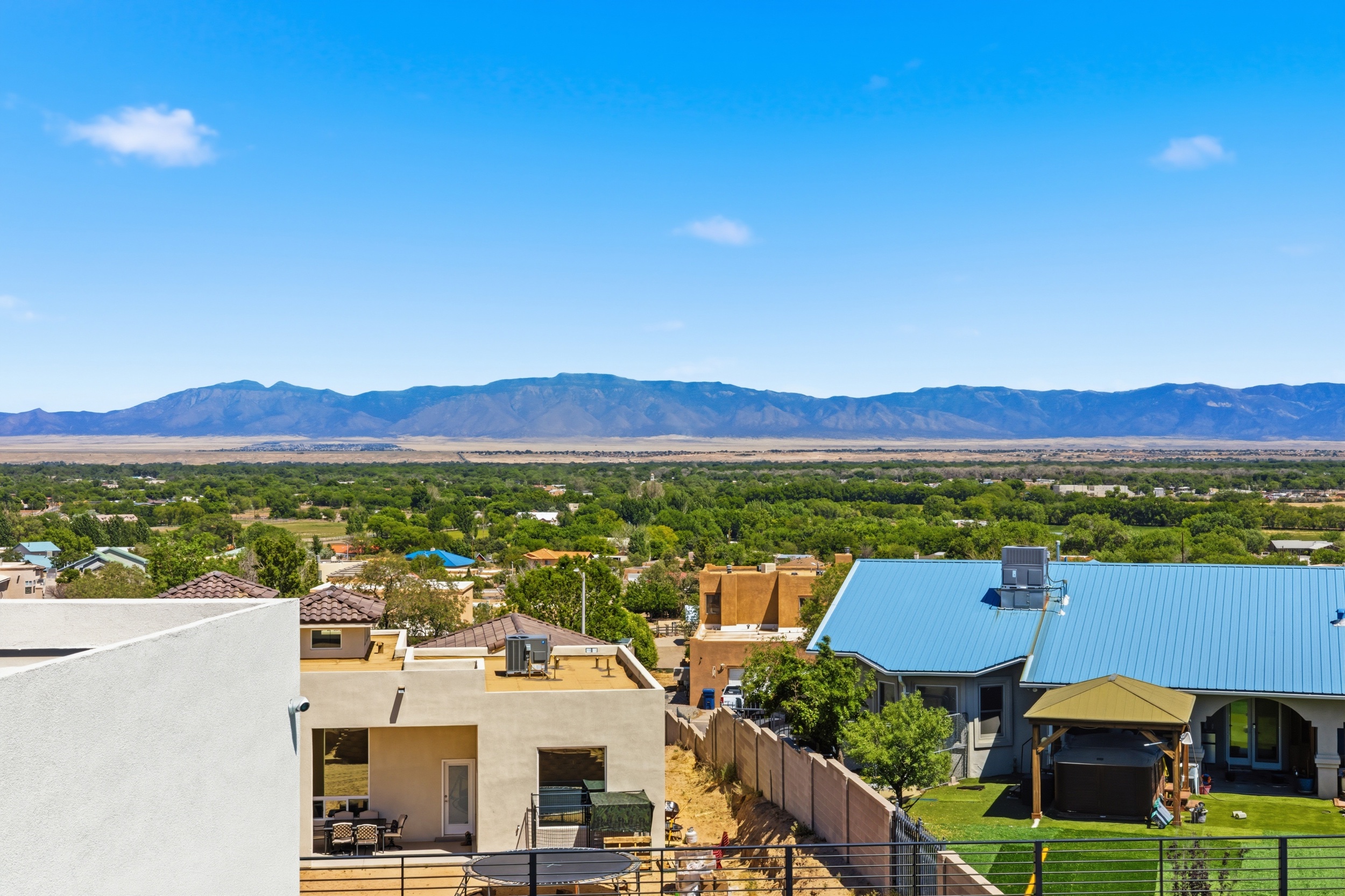 Los Lunas, New Mexico, 87031, United States, 3 Bedrooms Bedrooms, ,2 BathroomsBathrooms,Residential,For Sale,2048008