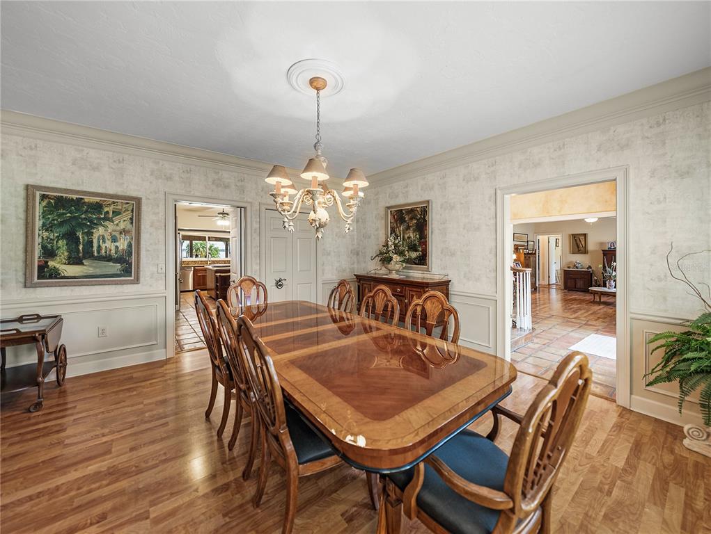 Winter Haven, Florida, 33884, United States, 3 Bedrooms Bedrooms, ,4 BathroomsBathrooms,Residential,For Sale,1895737