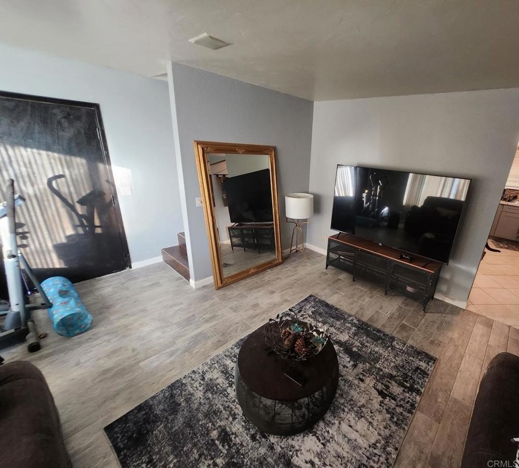 El Cajon, California, 92019, United States, 3 Bedrooms Bedrooms, ,2 BathroomsBathrooms,Residential,For Sale,1996844