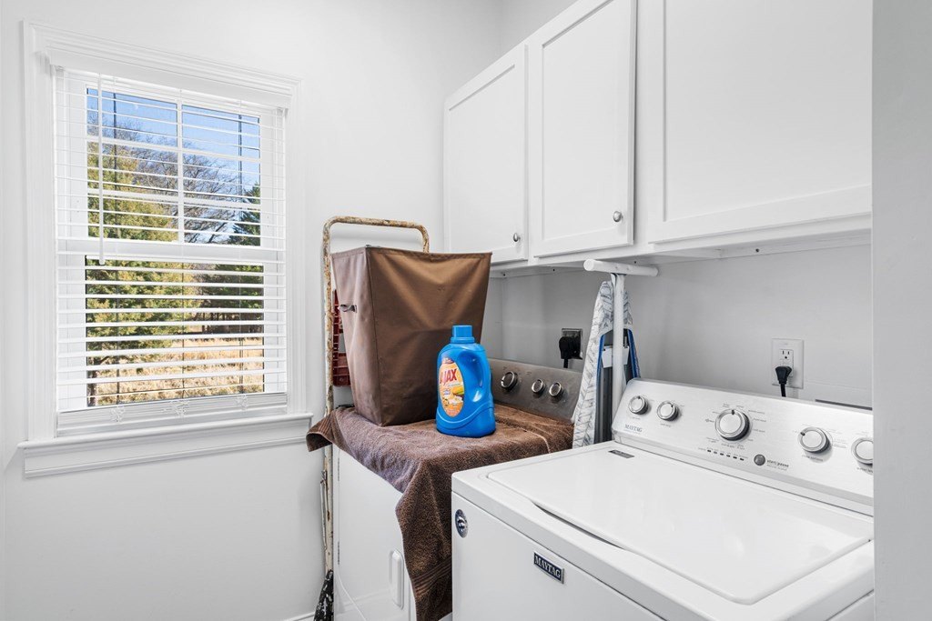 Hayesville, North Carolina, 28904, United States, 3 Bedrooms Bedrooms, ,3 BathroomsBathrooms,Residential,For Sale,2005507