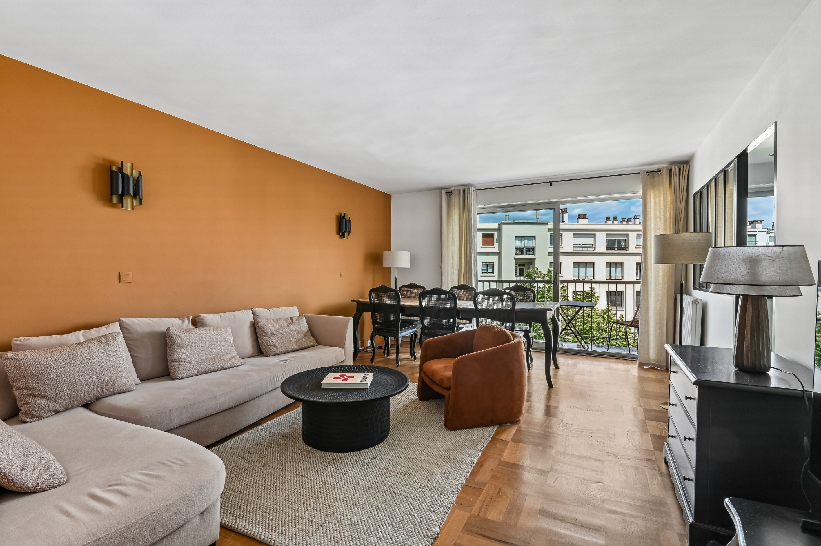  Family Apartment on a High Floor with Parking – Paris 16th Victor Hugo - 物件實景