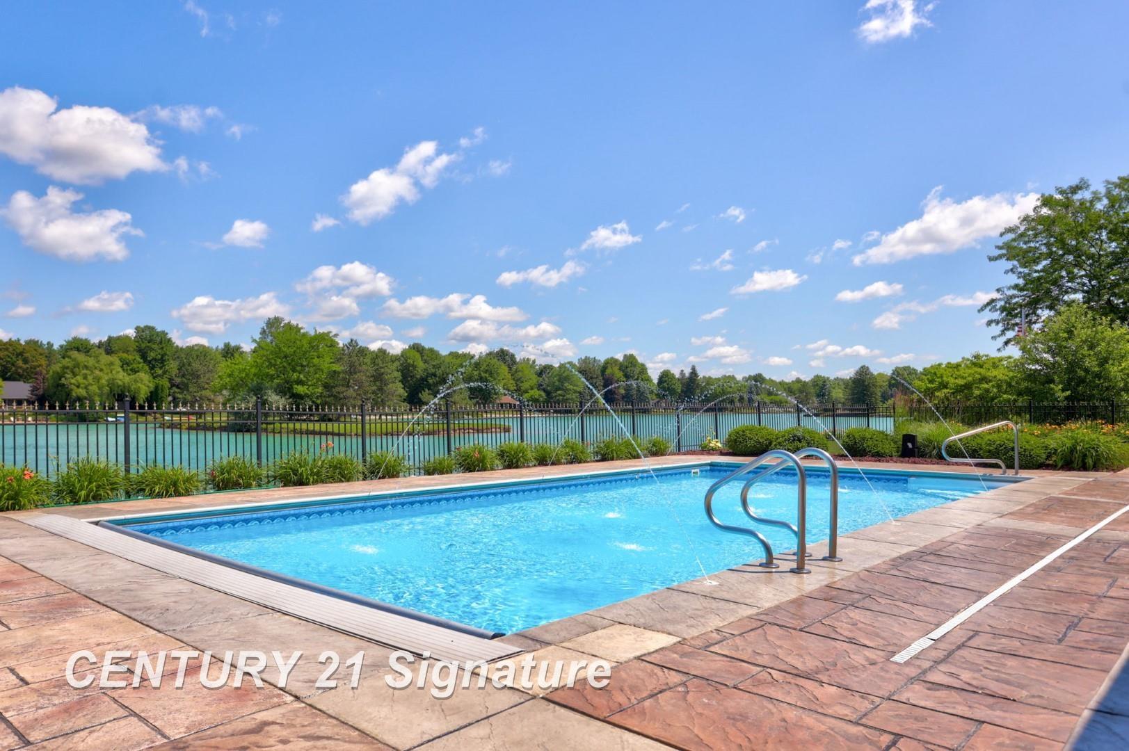 Saginaw, Michigan, 48609, United States, 4 Bedrooms Bedrooms, ,7 BathroomsBathrooms,Residential,For Sale,1980528