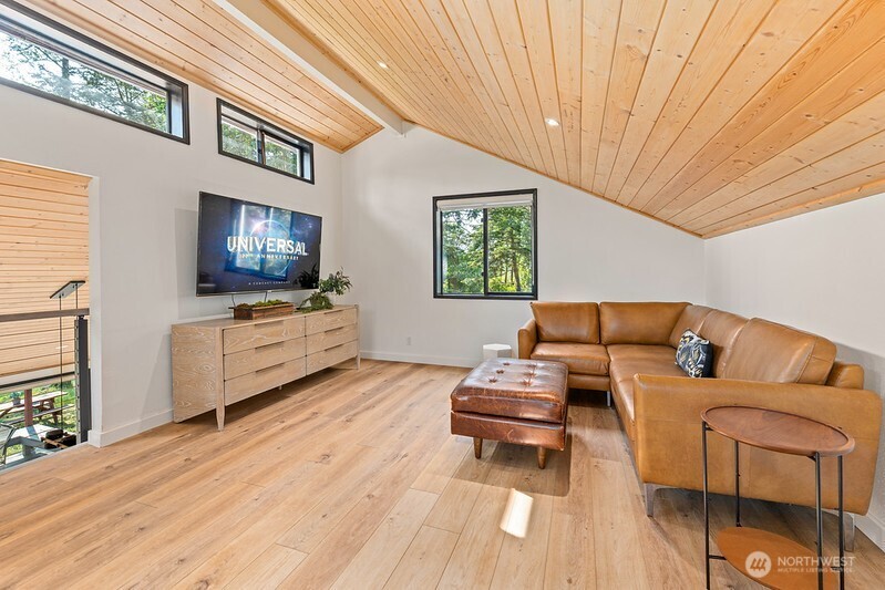 Friday Harbor, Washington, 98250, United States, 2 Bedrooms Bedrooms, ,1 BathroomBathrooms,Residential,For Sale,1850267