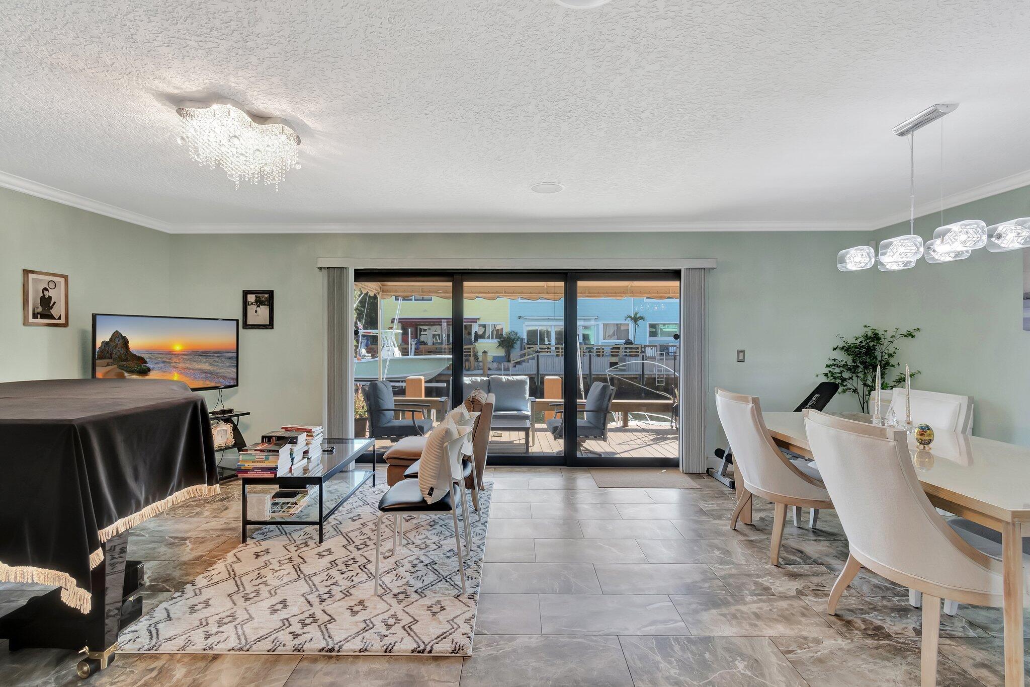 Boynton Beach, Florida, 33435, United States, 2 Bedrooms Bedrooms, ,3 BathroomsBathrooms,Residential,For Sale,1927808