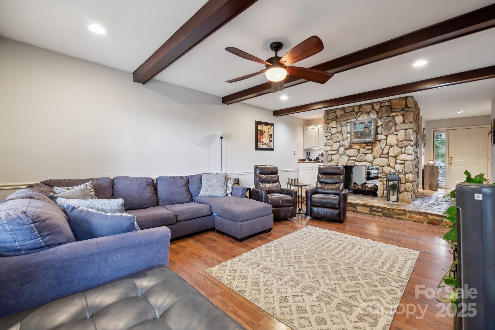 Clover, South Carolina, 29710, United States, 3 Bedrooms Bedrooms, ,2 BathroomsBathrooms,Residential,For Sale,1795322