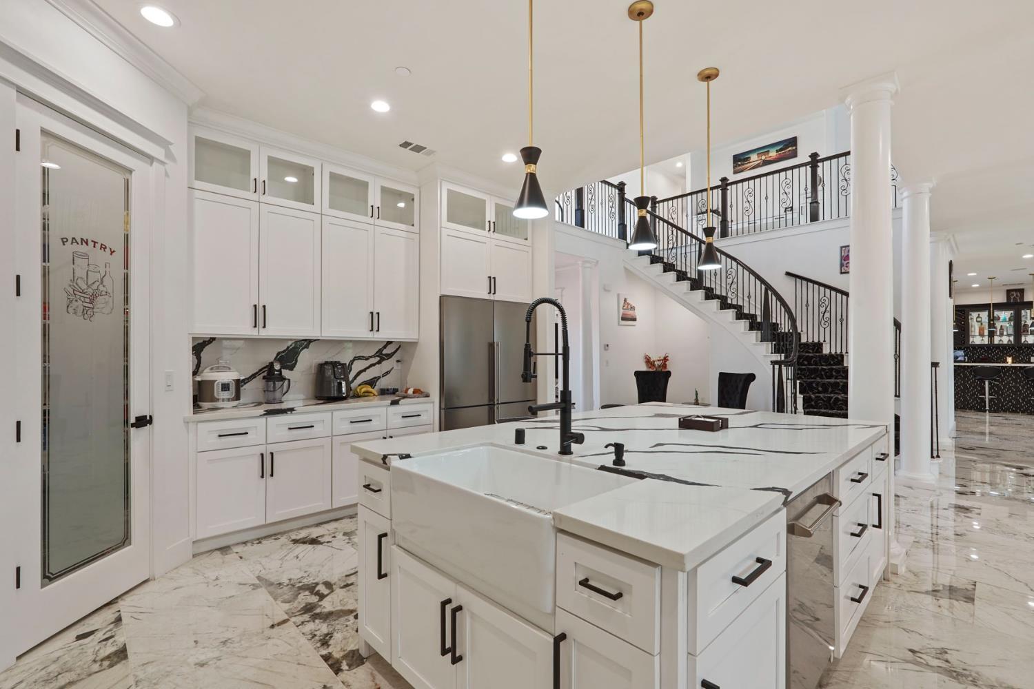 Lodi, California, 95242, United States, 5 Bedrooms Bedrooms, ,5 BathroomsBathrooms,Residential,For Sale,2012542