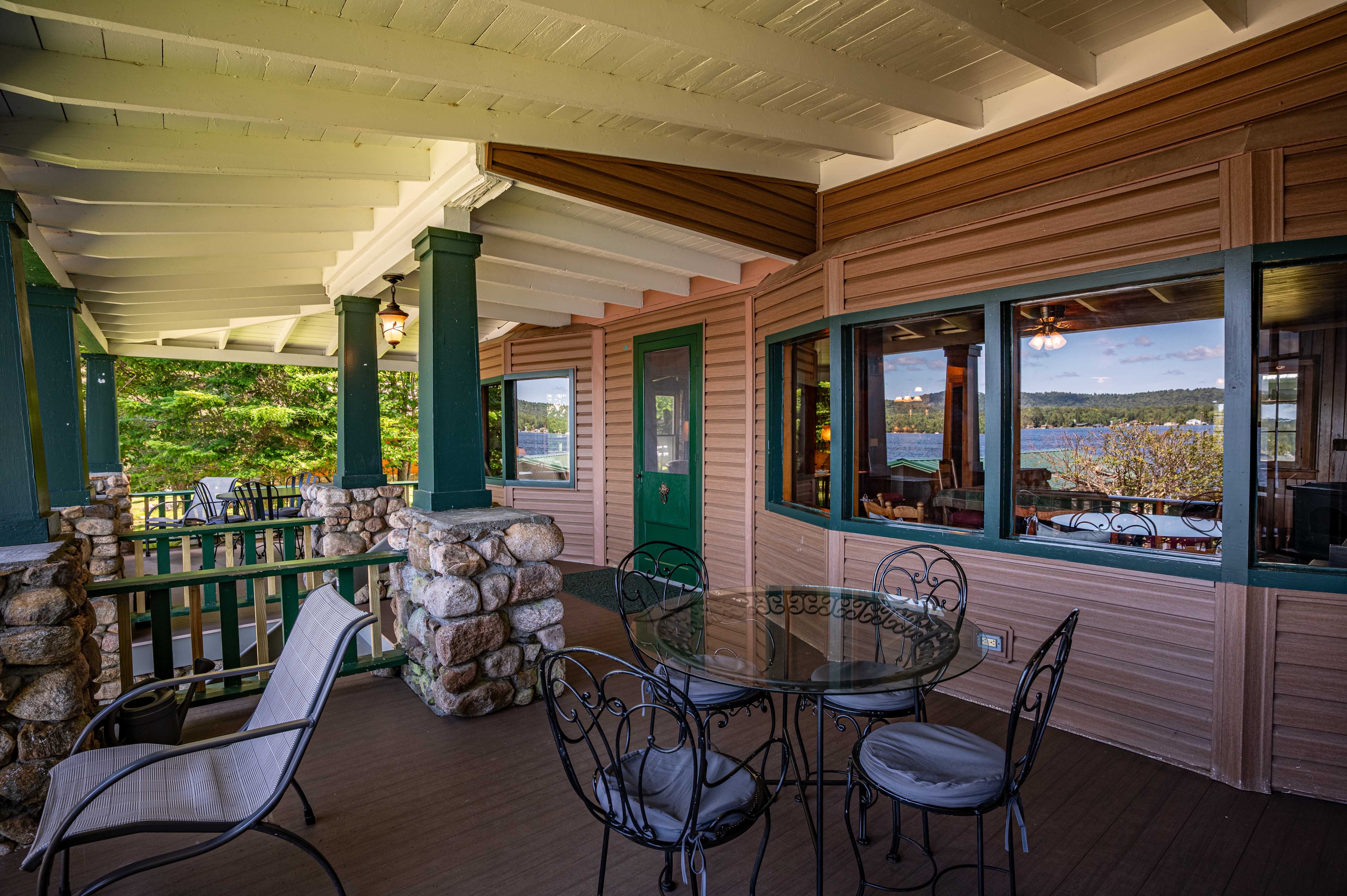 Historic Ramblers Lodge on Fourth Lake - 物件實景