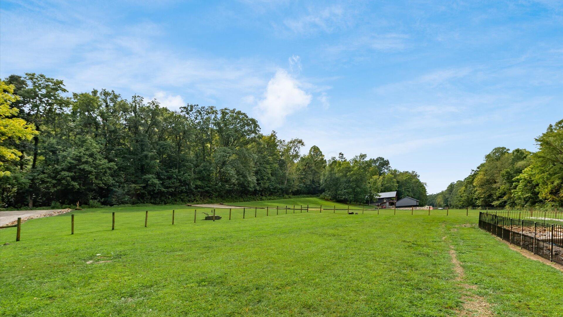 Frazeysburg, Ohio, 43822, United States, 3 Bedrooms Bedrooms, ,2 BathroomsBathrooms,Residential,For Sale,1942173
