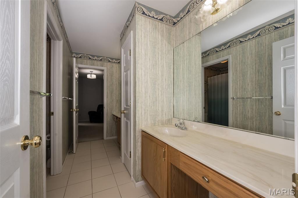 Wildwood, Missouri, 63005, United States, 4 Bedrooms Bedrooms, ,5 BathroomsBathrooms,Residential,For Sale,1866862