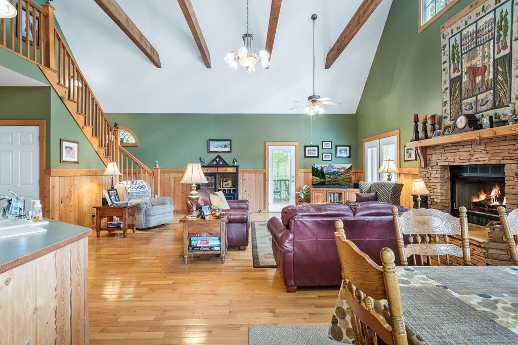 Young Harris, Georgia, 30582, United States, 4 Bedrooms Bedrooms, ,4 BathroomsBathrooms,Residential,For Sale,1979770