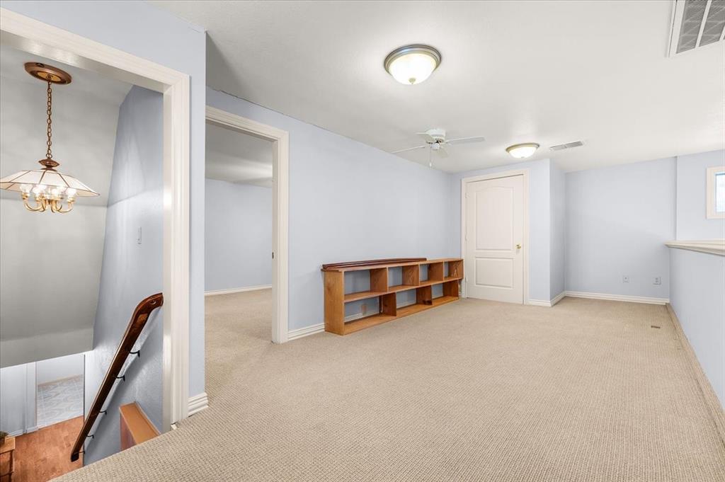 8248 Meadowbrook Drive, Fort Worth, Texas, 76120, United States, 5 Bedrooms Bedrooms, ,6 BathroomsBathrooms,Residential,For Sale,8248 Meadowbrook Drive,1666284