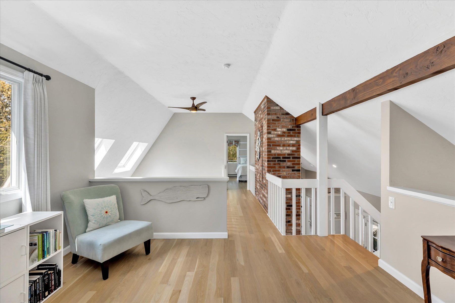  Beautifully Remodeled Home - 物件實景