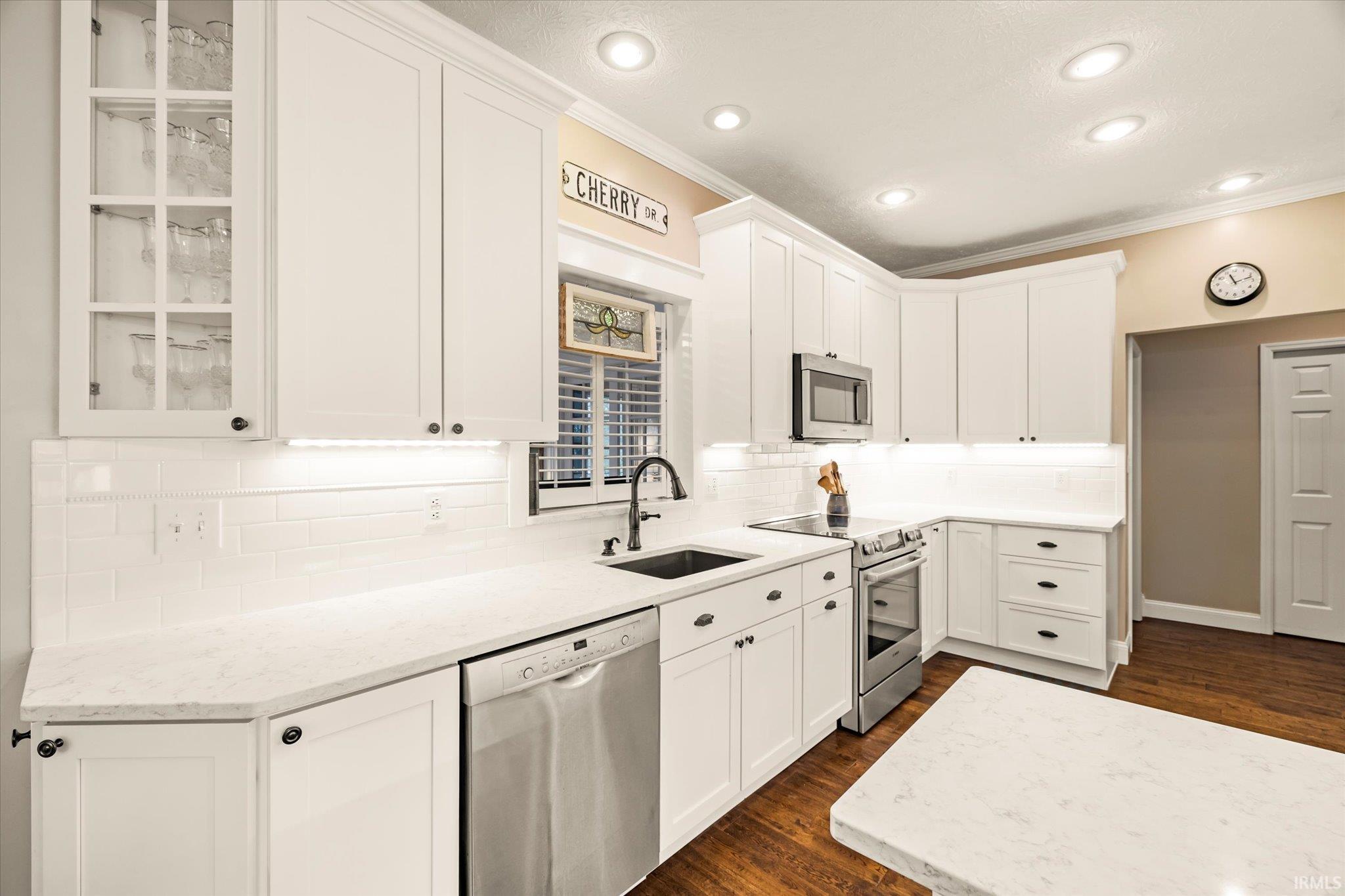 Bloomington, Indiana, 47401, United States, 4 Bedrooms Bedrooms, ,4 BathroomsBathrooms,Residential,For Sale,1978247