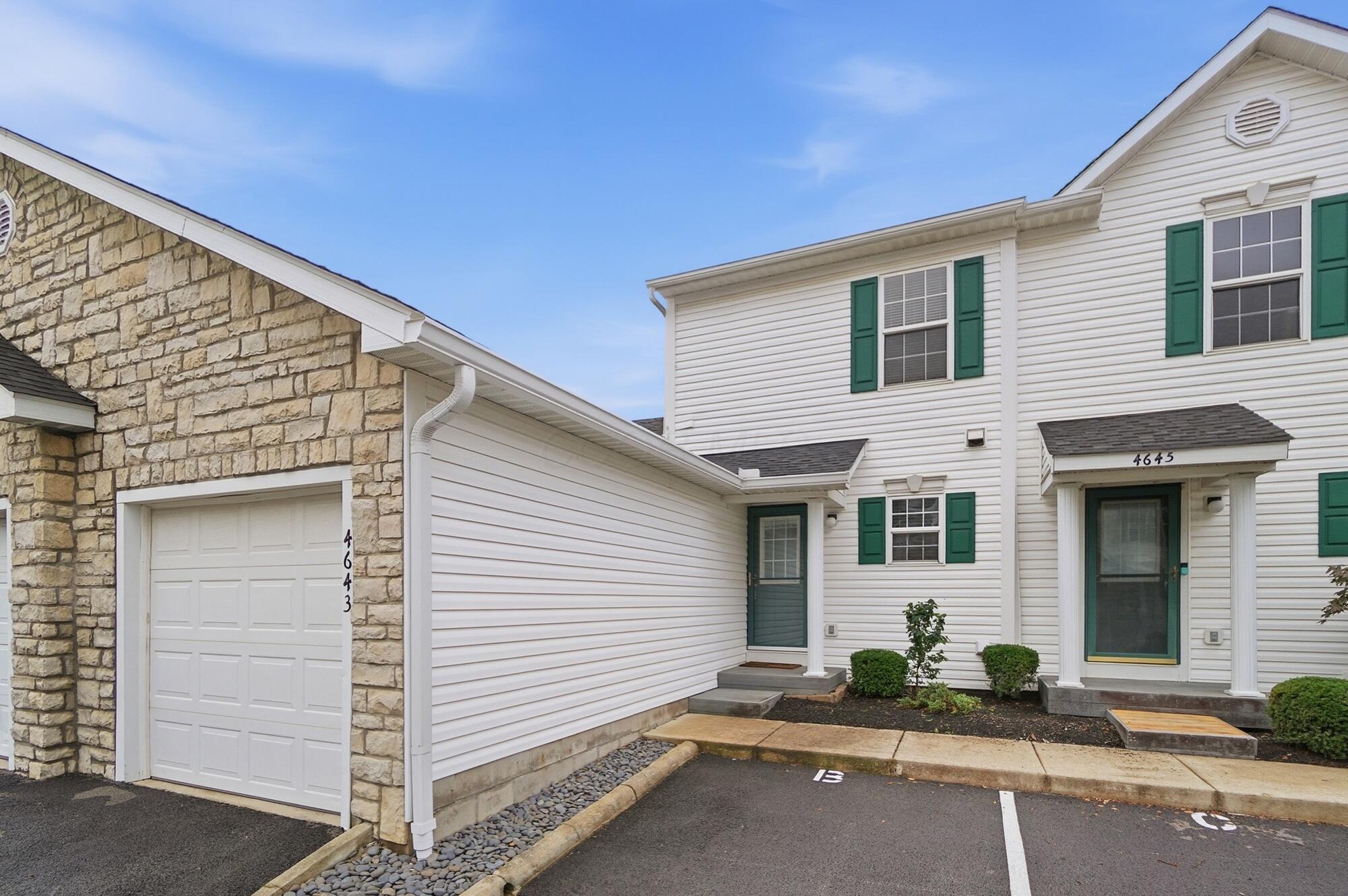 Parrau Dr, Columbus, OH 43228