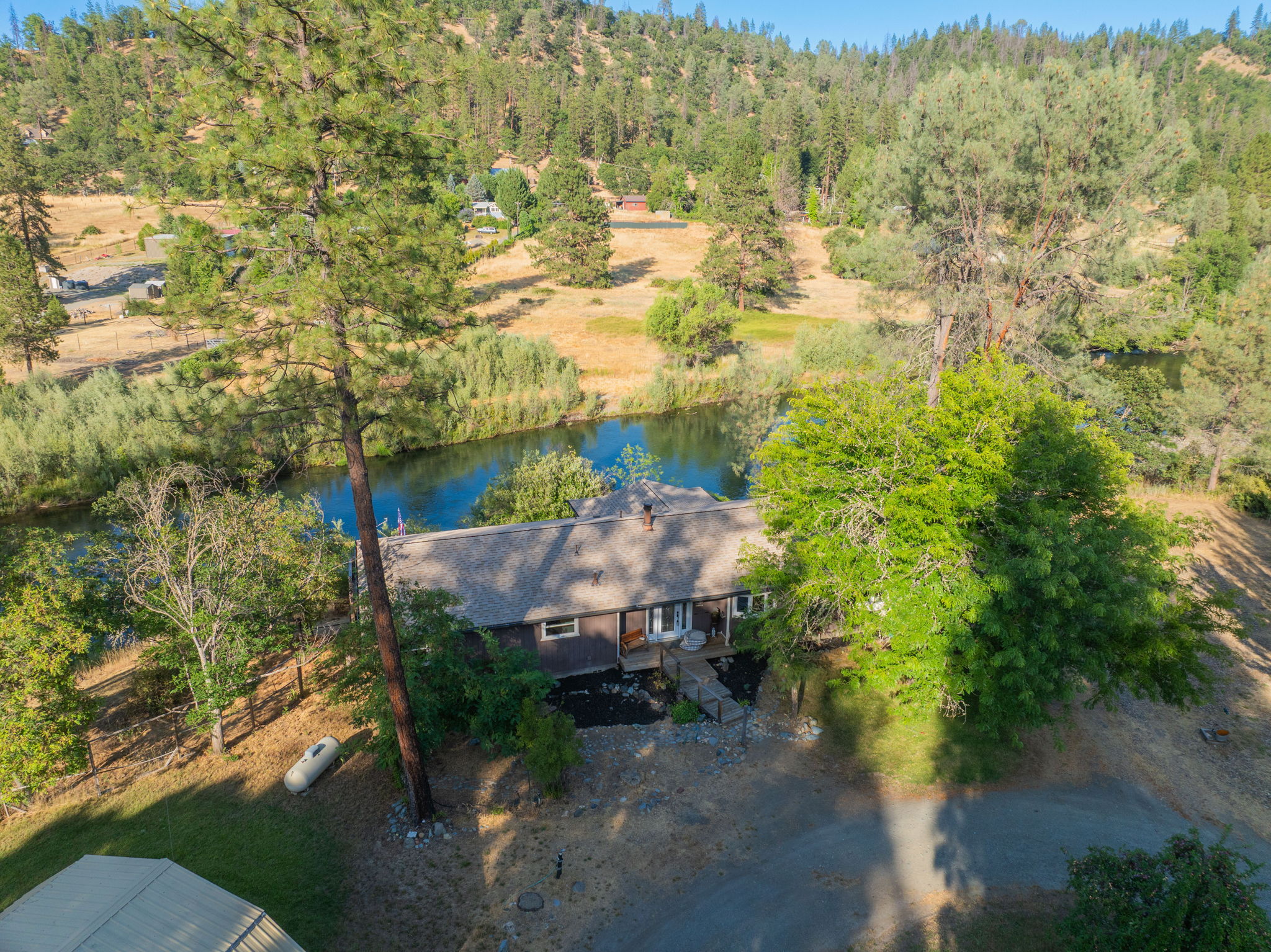 Lewiston, California, 96052, United States, 3 Bedrooms Bedrooms, ,3 BathroomsBathrooms,Residential,For Sale,1937334