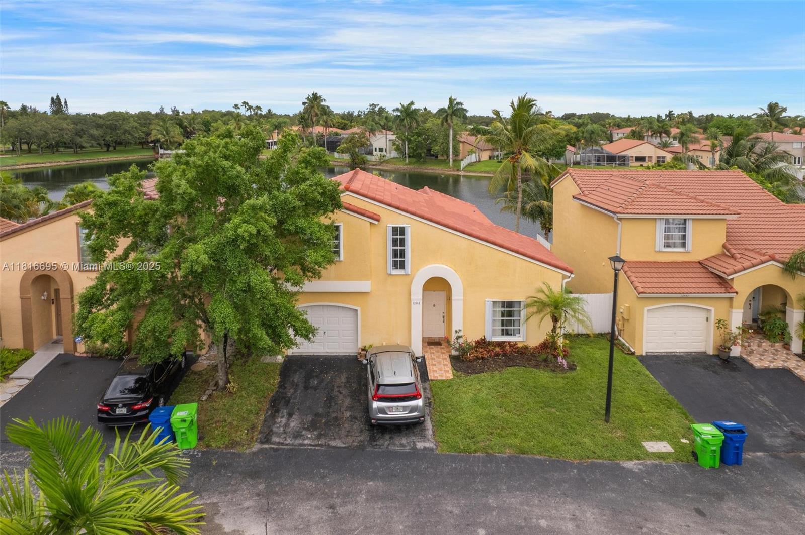 Sunrise, Florida, 33323, United States, 3 Bedrooms Bedrooms, ,3 BathroomsBathrooms,Residential,For Sale,1848108