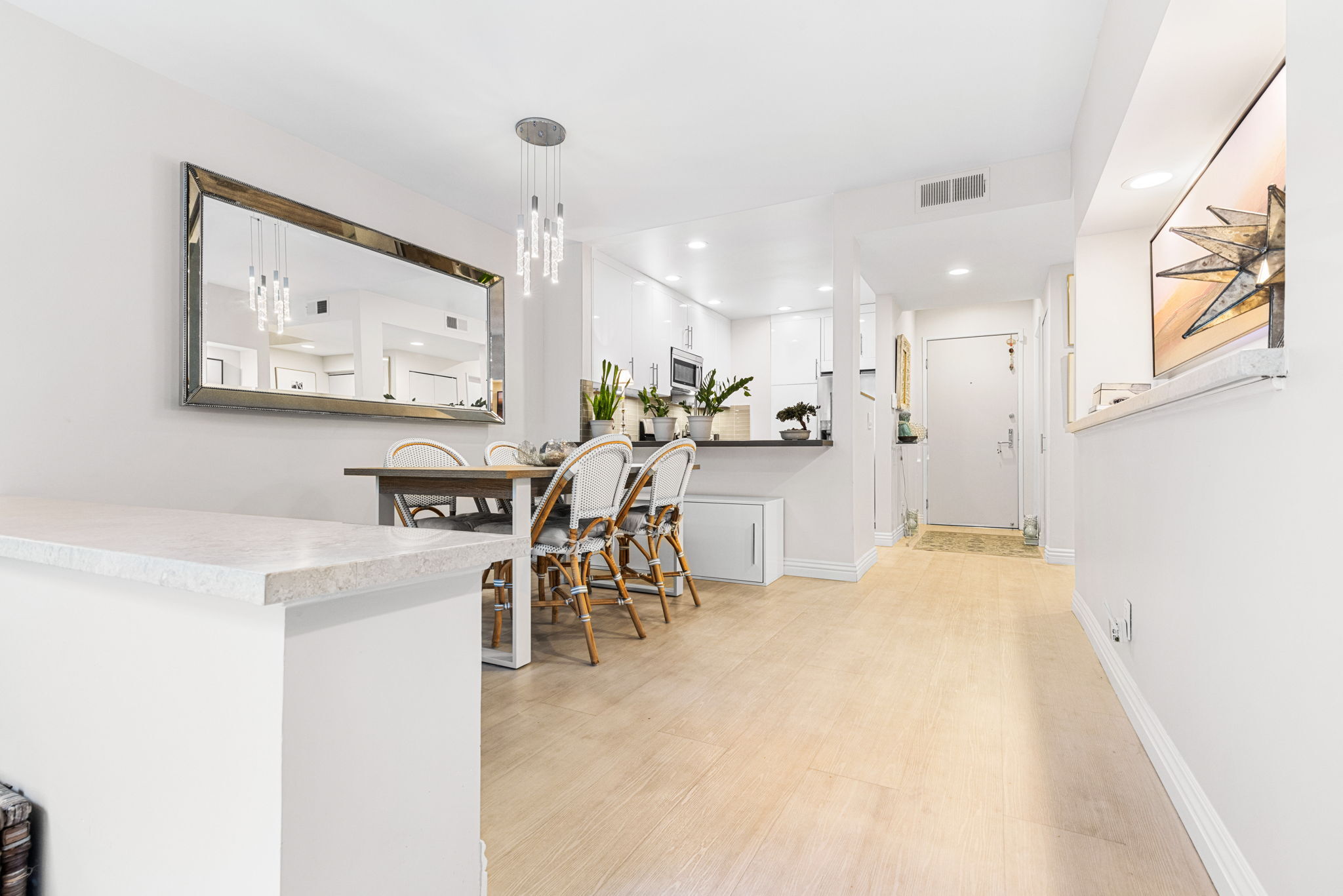  1617 S Beverly Glen Blvd - 物件實景