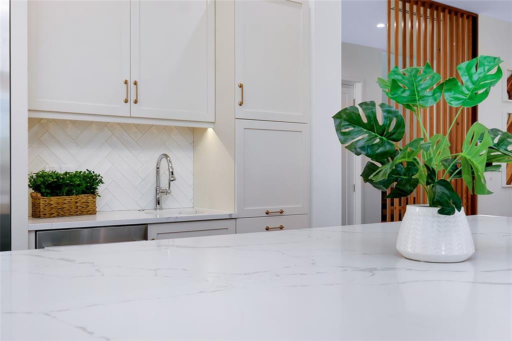 Sarasota, Florida, 34236, United States, 5 Bedrooms Bedrooms, ,6 BathroomsBathrooms,Residential,For Sale,1994803