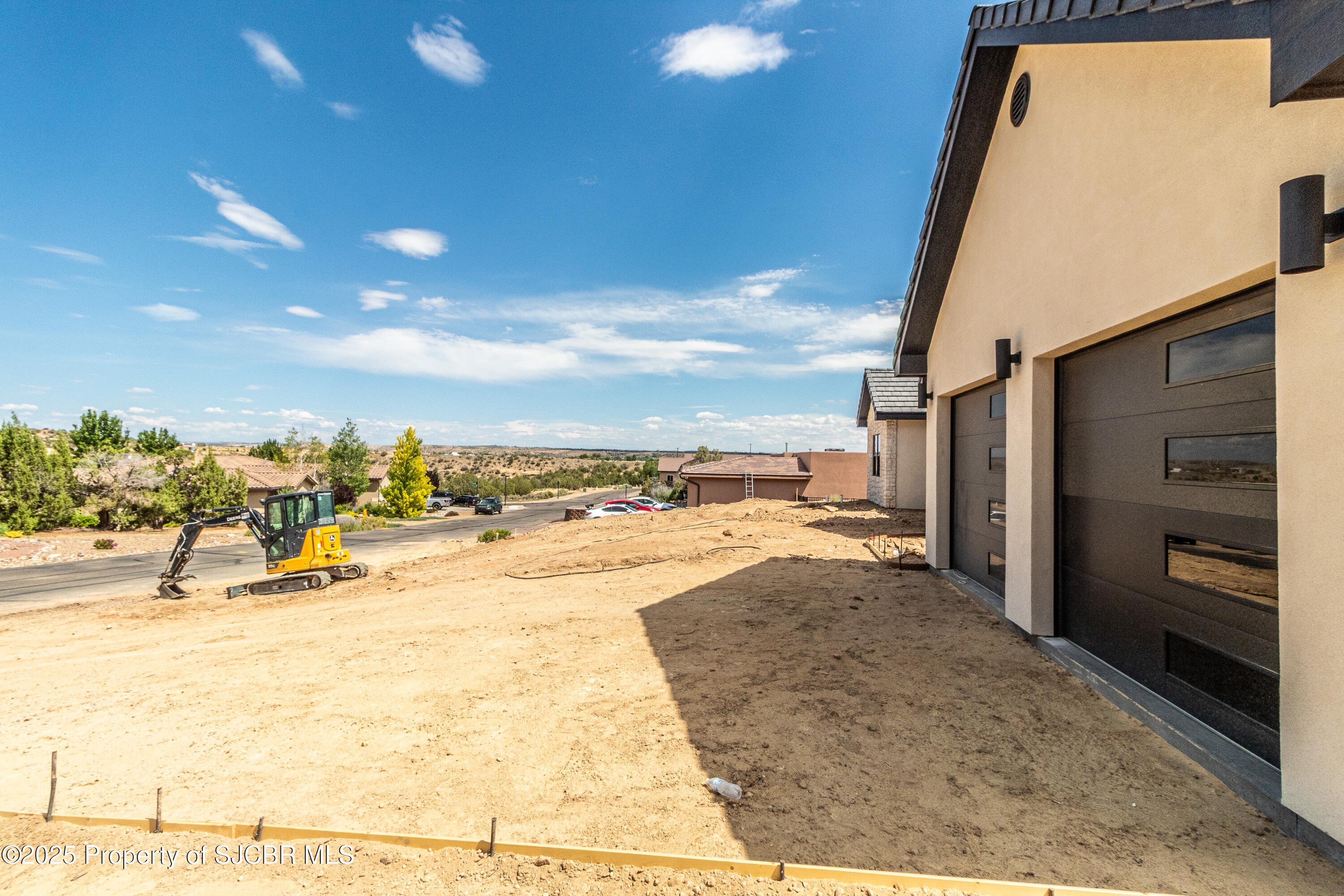 Farmington, New Mexico, 87402, United States, 4 Bedrooms Bedrooms, ,3 BathroomsBathrooms,Residential,For Sale,1902752
