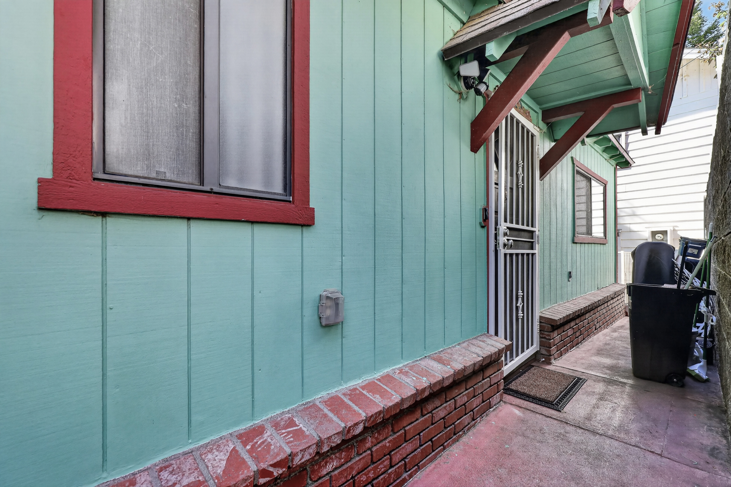  232 Sunset Drive, Lake Arrowhead, CA 92352 - 物件實景